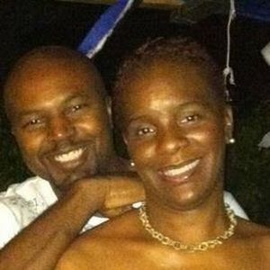 Meet your Posher, Lora